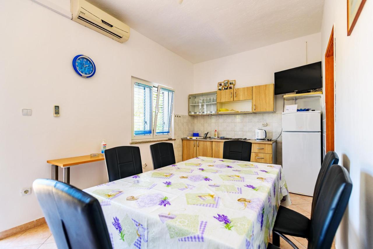 Apartmant Prosika Pag Town Esterno foto