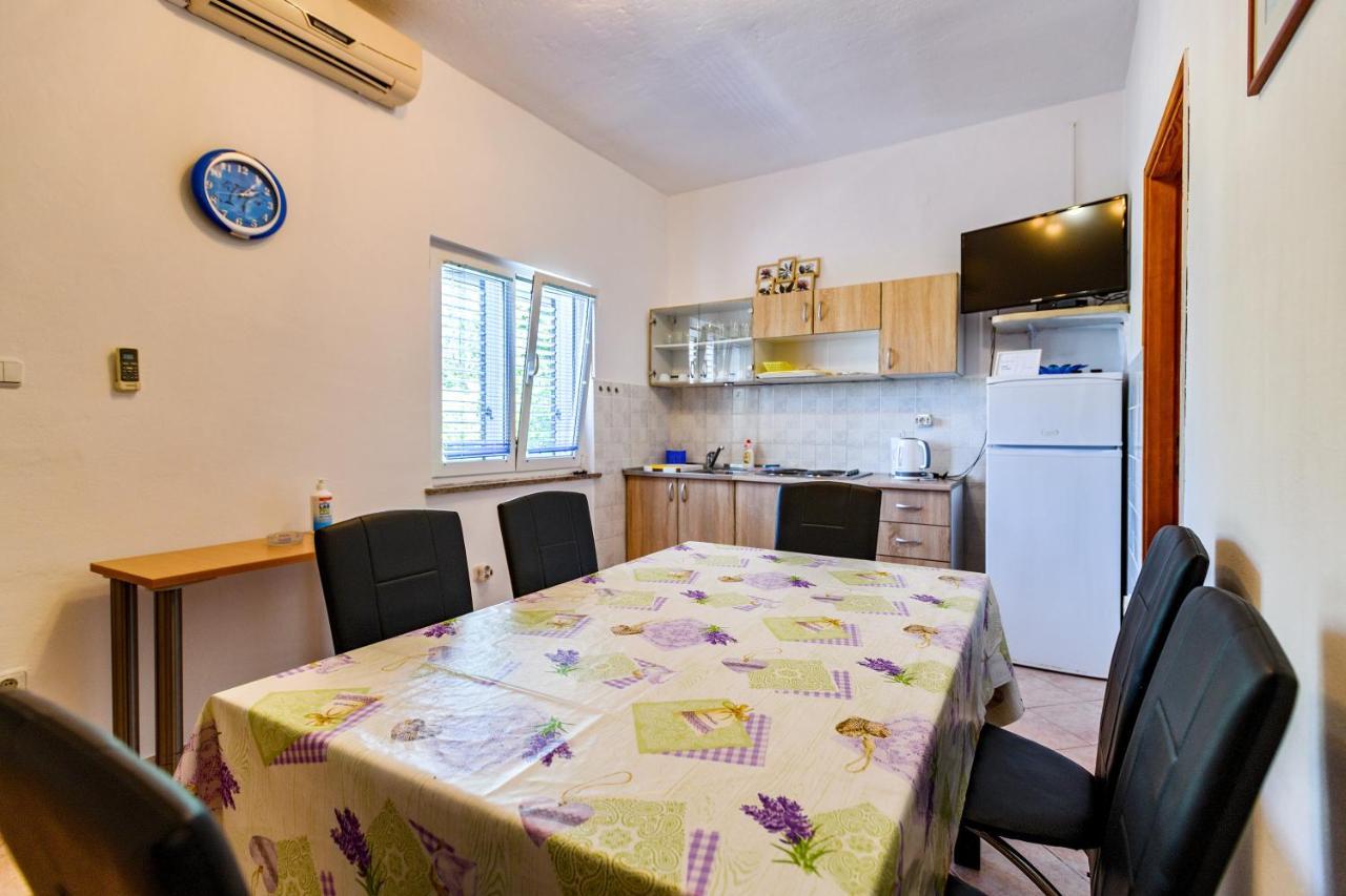 Apartmant Prosika Pag Town Esterno foto