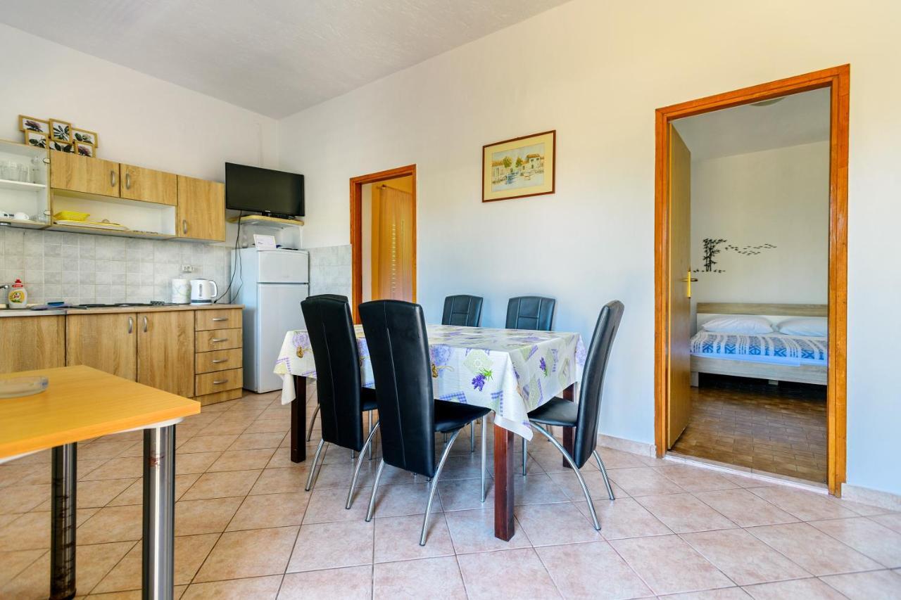 Apartmant Prosika Pag Town Esterno foto