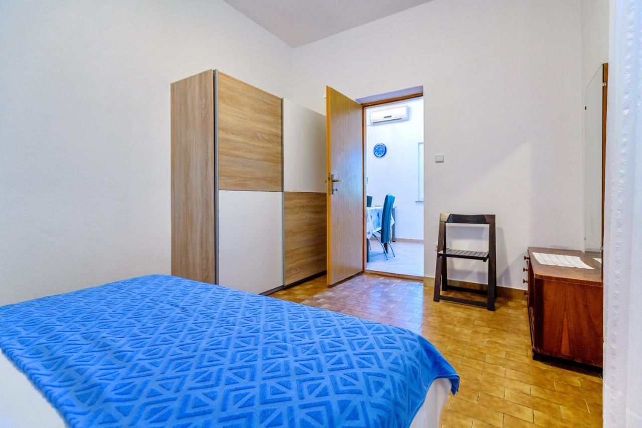 Apartmant Prosika Pag Town Esterno foto