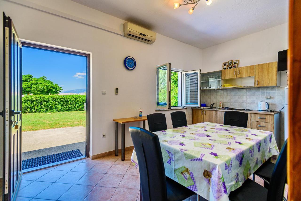 Apartmant Prosika Pag Town Esterno foto