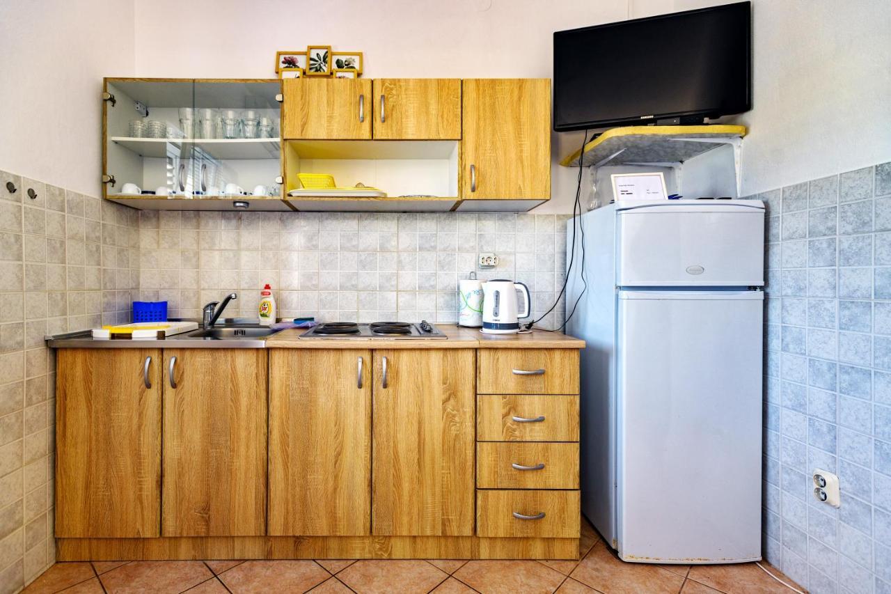 Apartmant Prosika Pag Town Esterno foto
