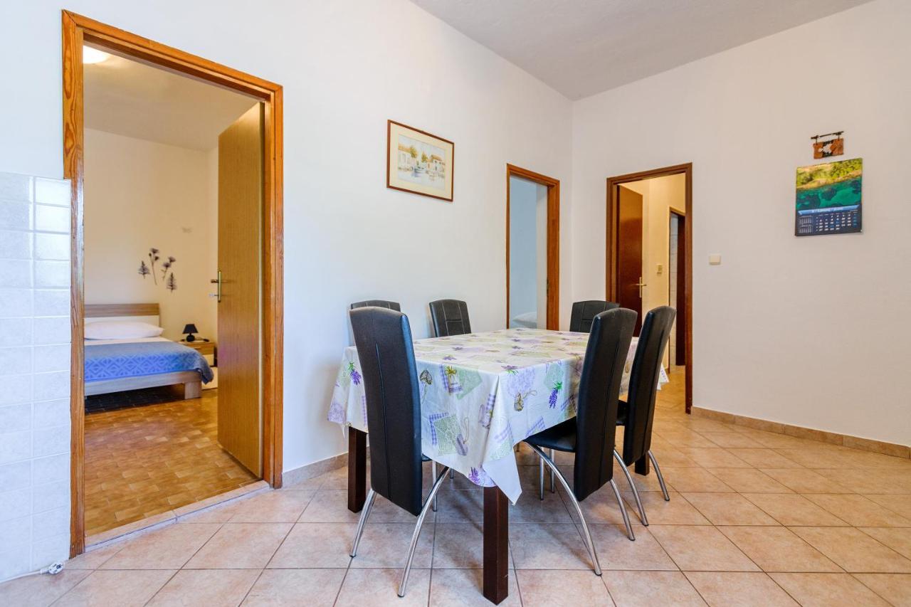 Apartmant Prosika Pag Town Esterno foto