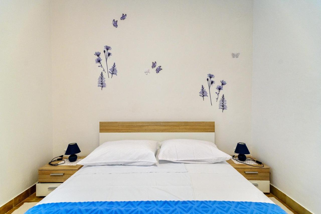 Apartmant Prosika Pag Town Esterno foto